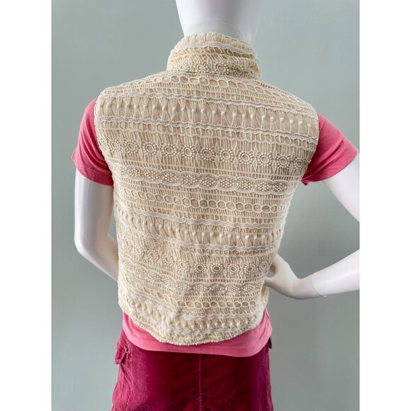 Xhilaration Cream Crochet Knit Button-Front Vest Boho Layering Top size JR M - Picture 2 of 7